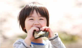 「食べることは、子供の仕事」